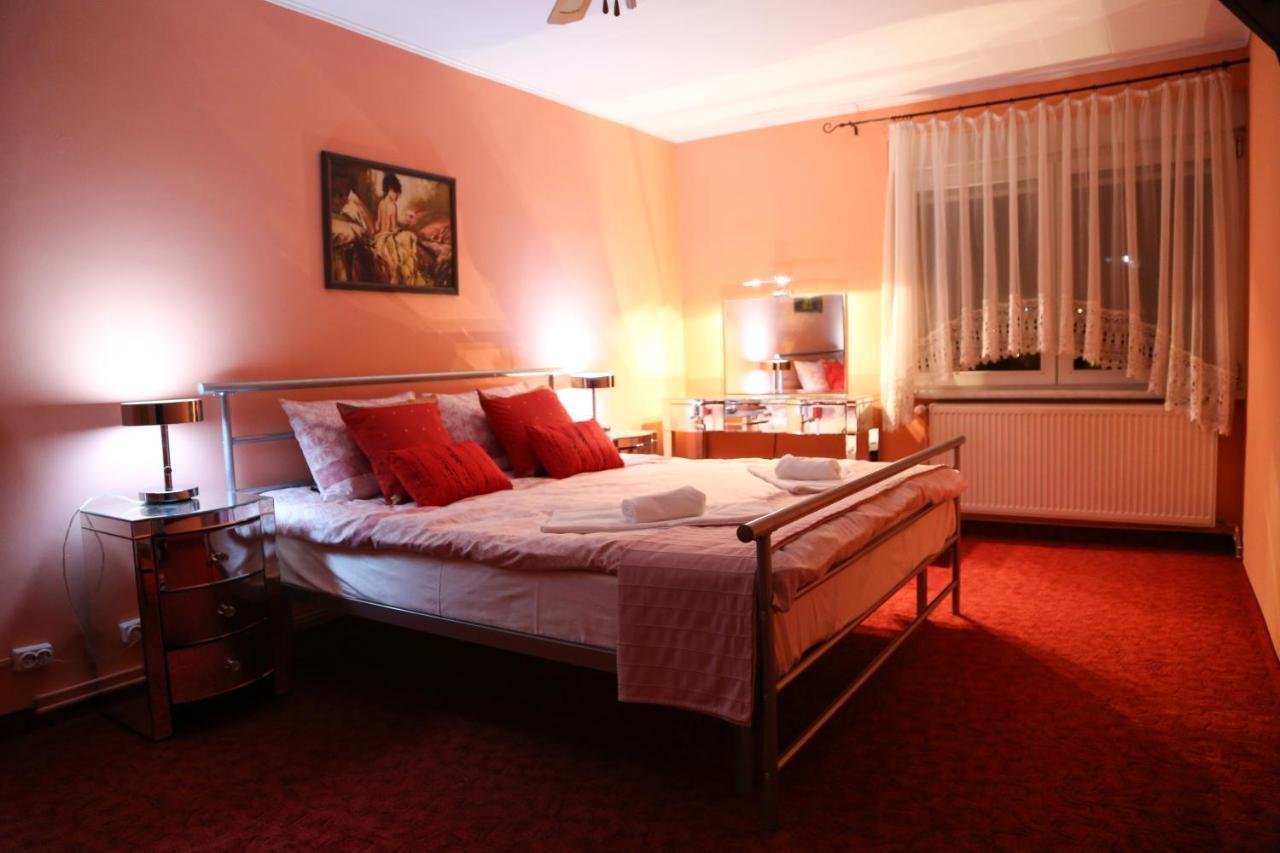 Luxury Brasov Διαμέρισμα Δωμάτιο φωτογραφία